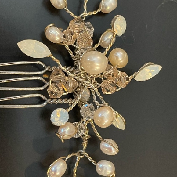 Custom Mackenzie headpiece- pristine - Picture 3 of 7